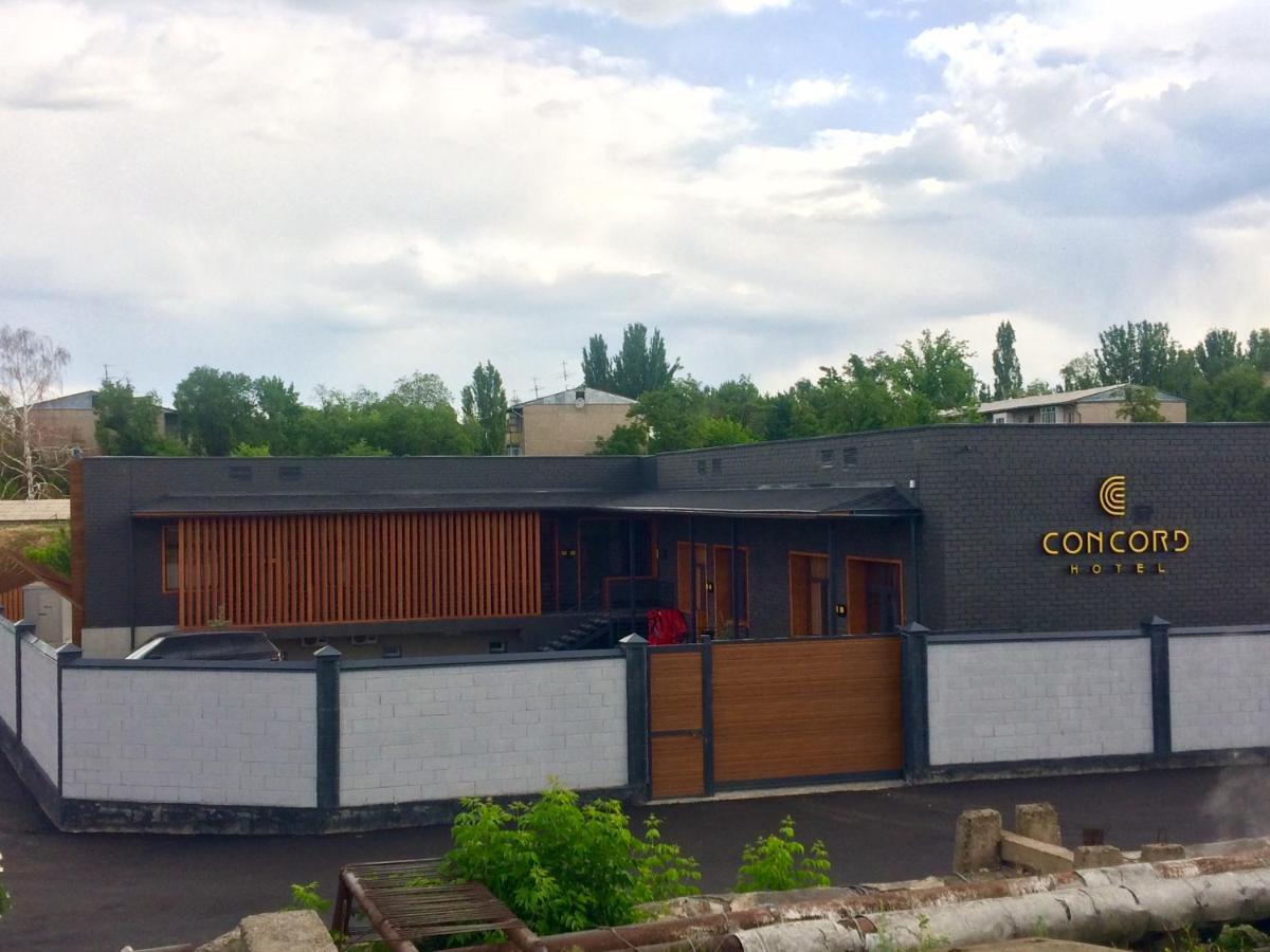 Concord Hotel Bishkek Exteriör bild